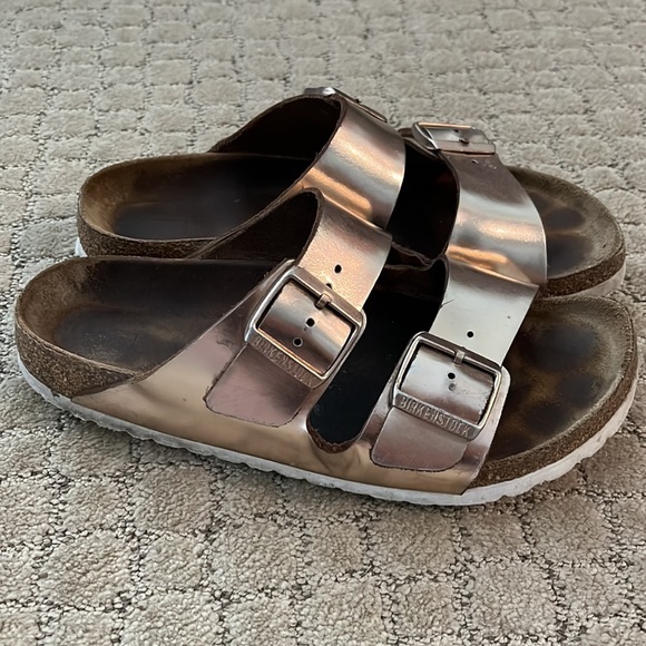 EUC Birkenstock Arizona Soft Footbed Slides - Picture 2 of 7